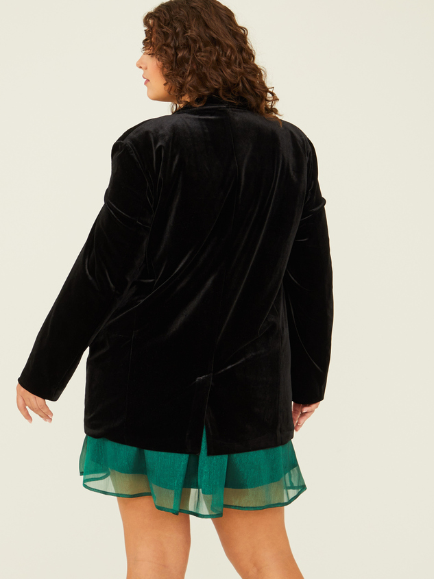 Rose Velvet Blazer Detail 4 - ARULA