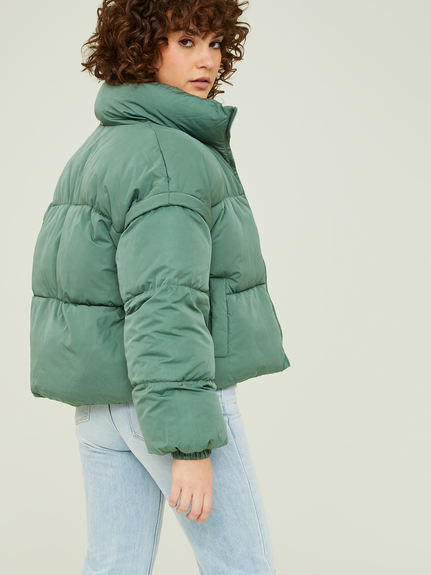 Asher Removable Sleeve Puffer Jacket in Green Altar d State