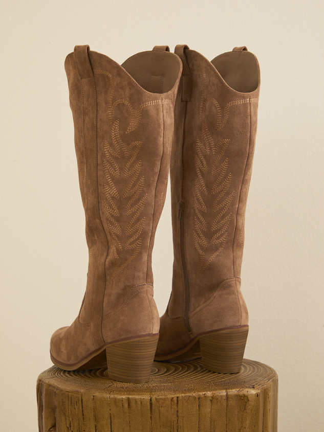 Sierra Wide Width & Calf Boots Detail 4 - ARULA