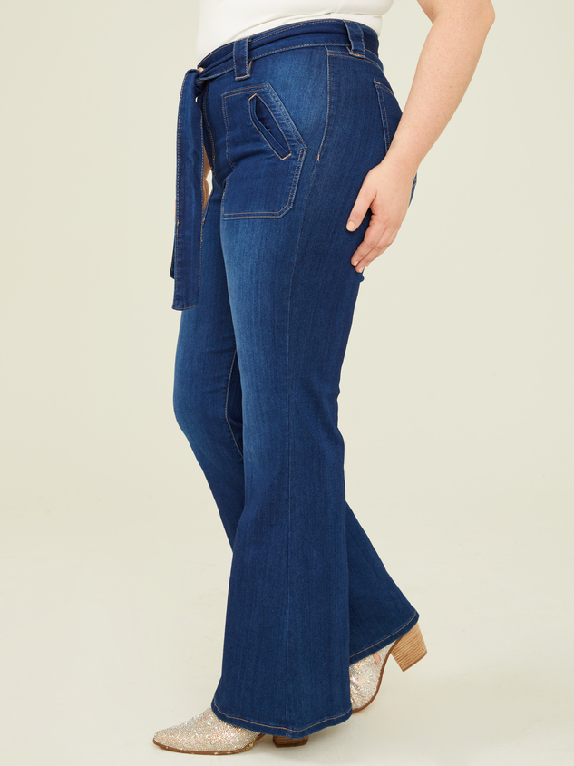 Elise Flare Jeans Detail 3 - ARULA
