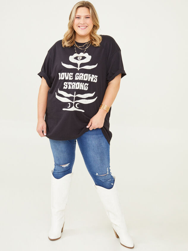 Love Grows Strong Oversized Tee Detail 1 - ARULA