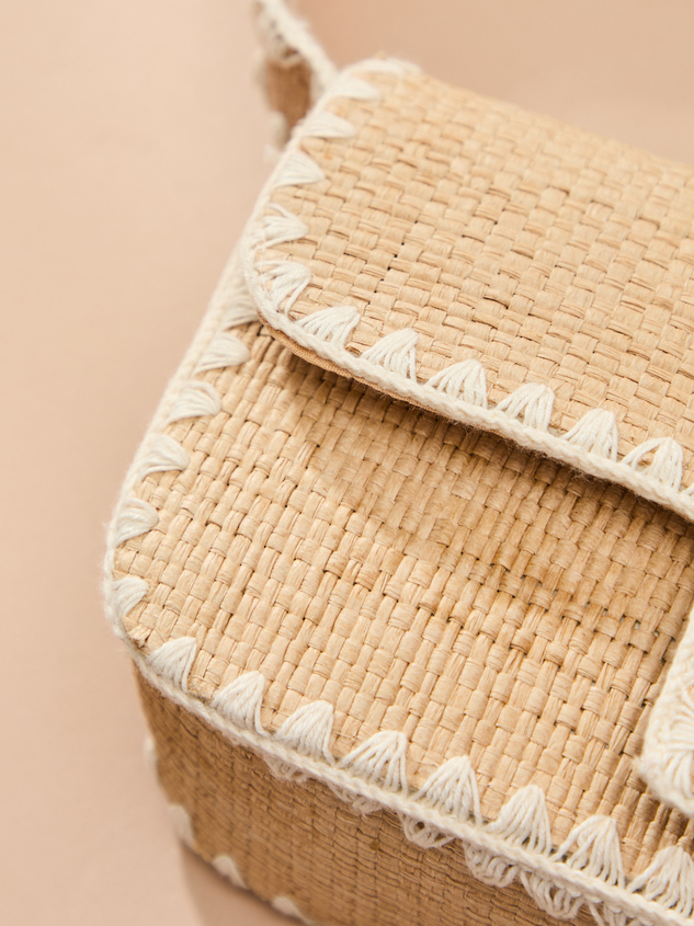 Woven Picnic Crossbody Bag Detail 3 - ARULA
