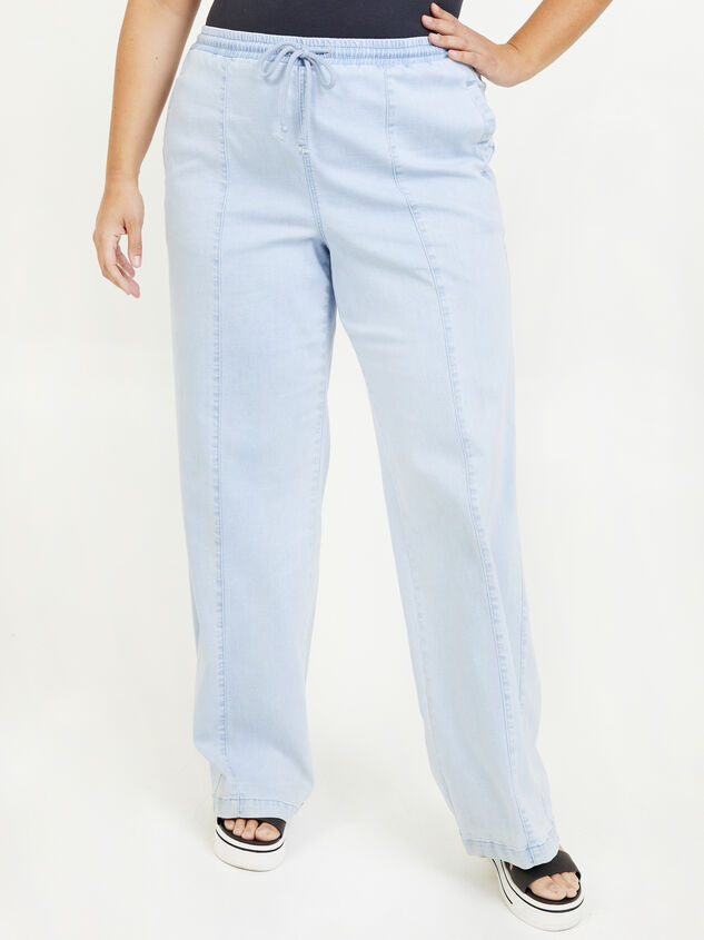 Frosted Blue Jogger Jeans Detail 2 - ARULA