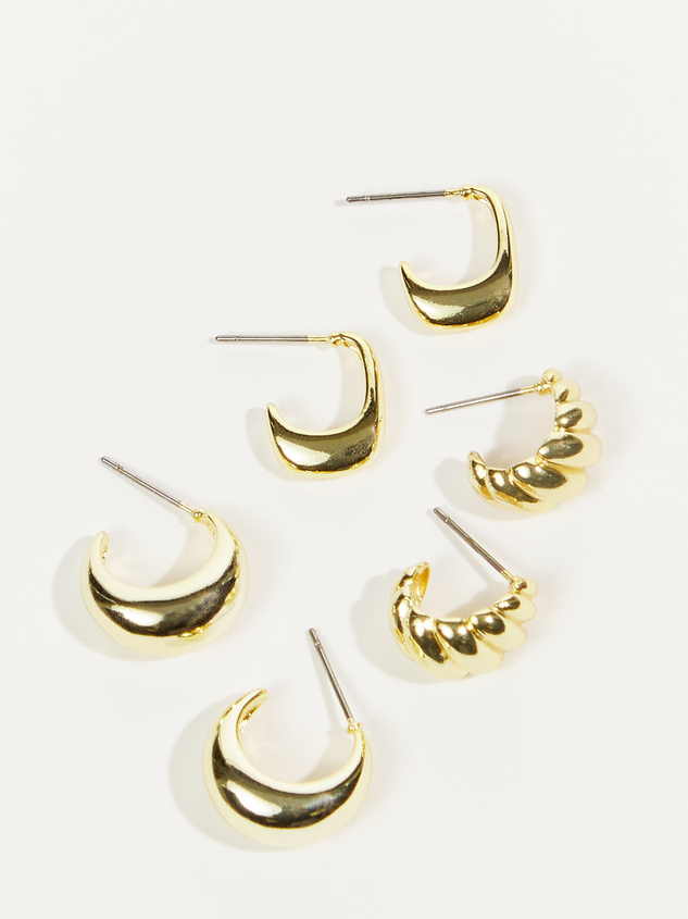 Twist Mini Hoop Earring Set Detail 2 - ARULA