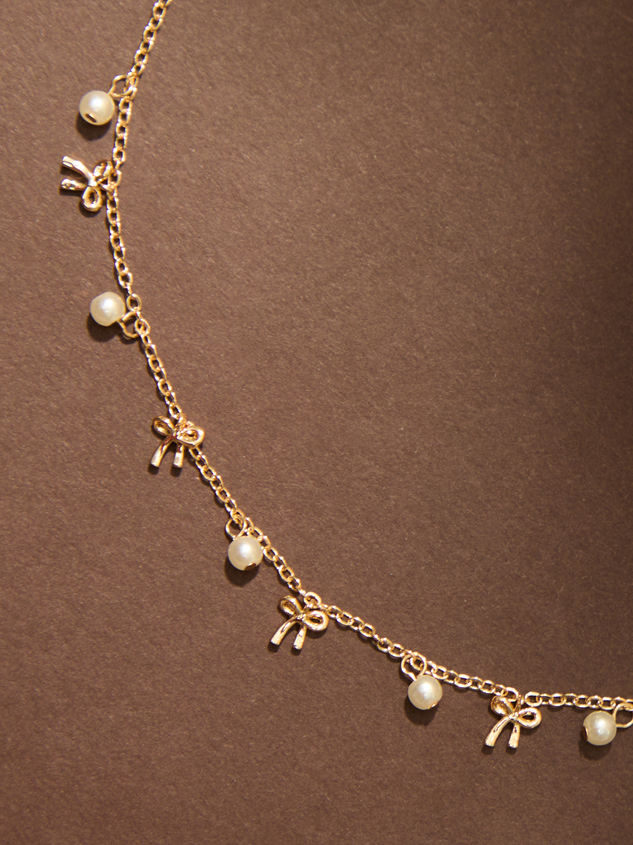 Dainty Pearl Bow Charm Necklace - ARULA