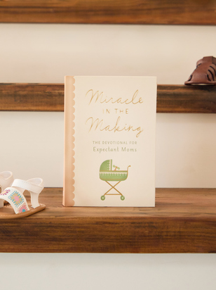 Miracle in the Making: The Devotional for Expectant Moms - ARULA - 