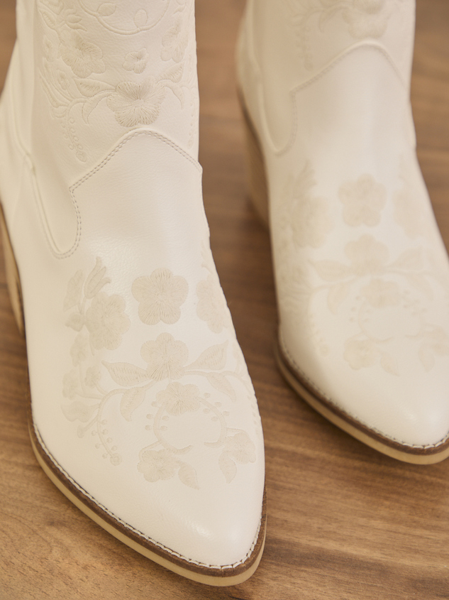 Melodi Wide Width Booties Detail 3 - ARULA