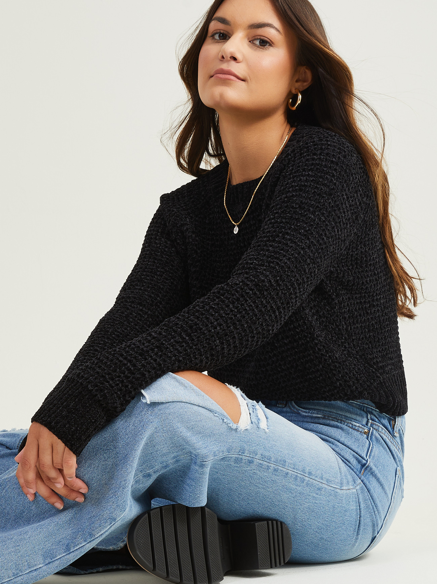 Alice Chenille Sweater in Black Altar d State