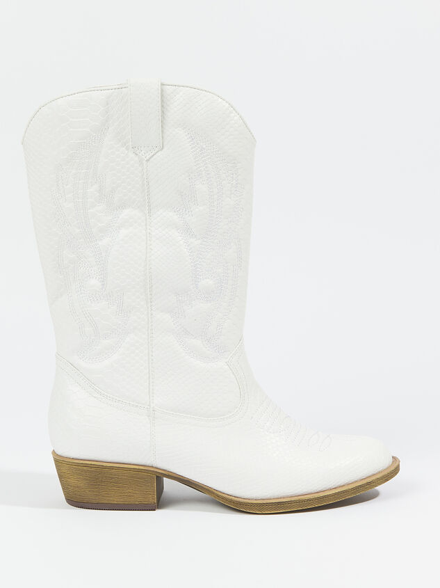 Gaucho Wide Width & Calf Boots Detail 2 - ARULA