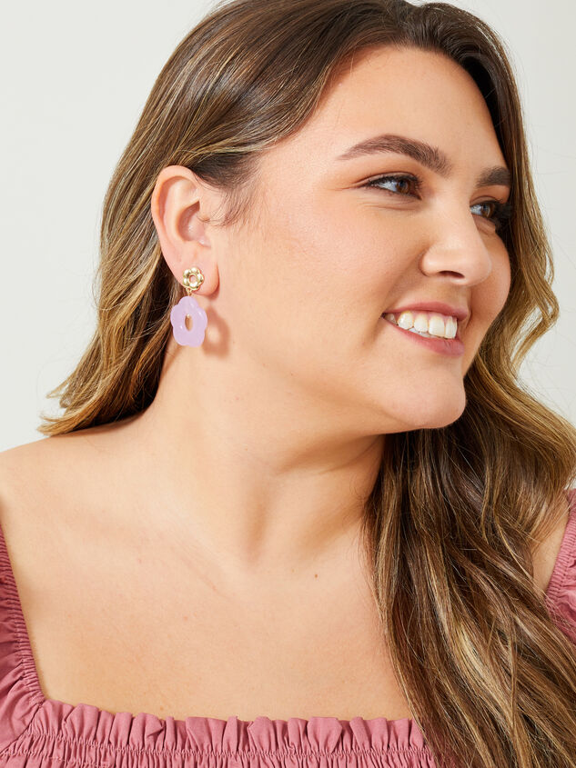 Lilly Earrings Detail 2 - ARULA