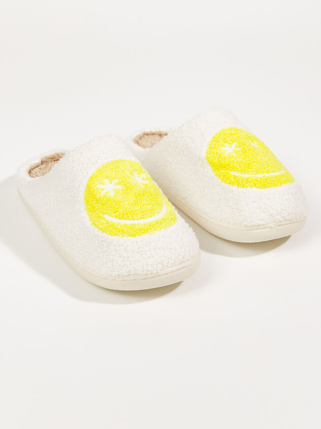 Star Smiley Slippers Detail 1 - ARULA