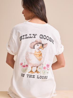Silly Goose Graphic Tee - ARULA - 