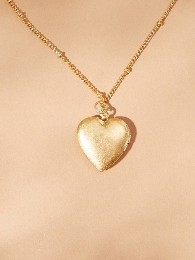 Antique Heart Locket Necklace Detail 4 - ARULA