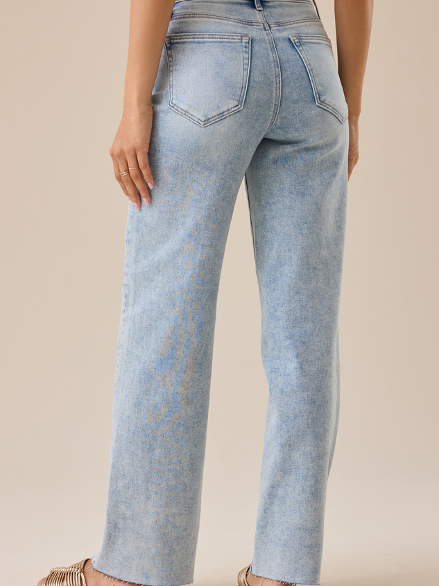 Angelina Straight Leg Jeans Detail 5 - ARULA