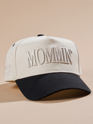 Mommin' Trucker Hat - ARULA