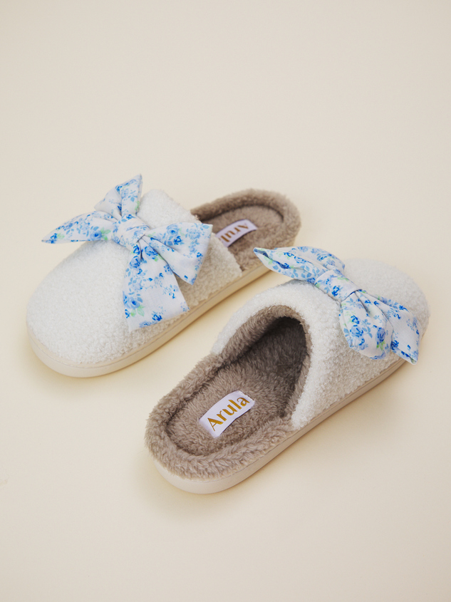 Bonnie Bow Slippers Detail 3 - ARULA