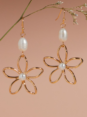 Open Flower Pearl Earrings - ARULA