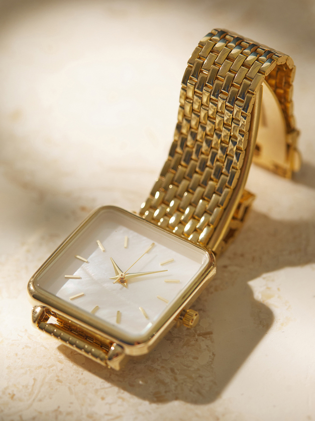 Squared Away Link Watch Detail 3 - ARULA