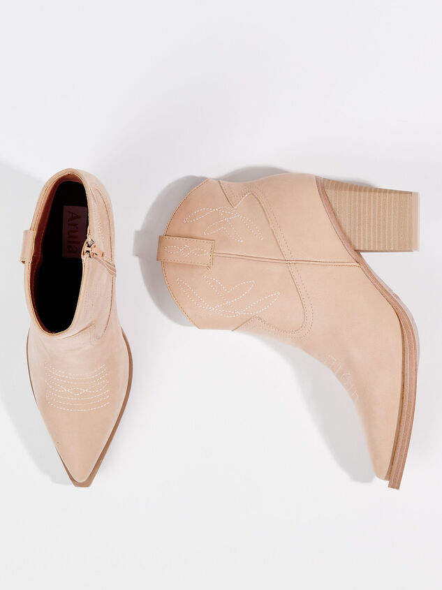 Leony Wide Width Boots Detail 5 - ARULA