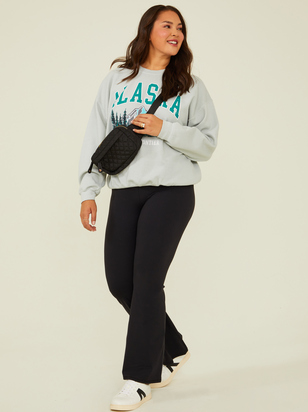 Alaska Mountains Oversized Sweatshirt - ARULA