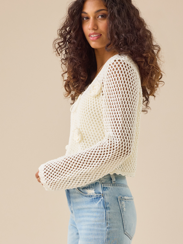 Hadlin 3D Floral Top Detail 4 - ARULA