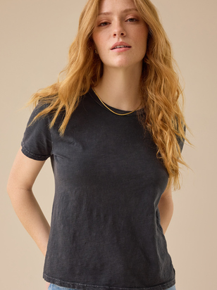 Kyla Girlfriend Tee - ARULA