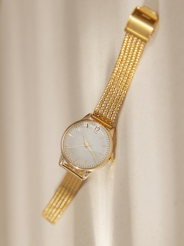 Adjustable Round Face Gold Watch Detail 3 - ARULA
