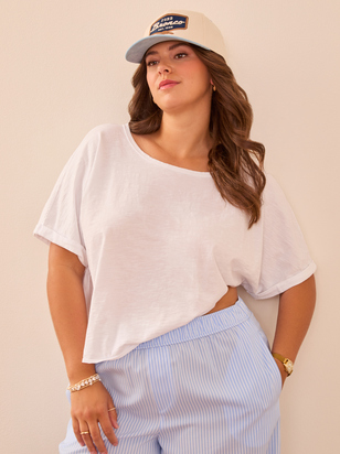 Michaela Boxy Tee - ARULA - 
