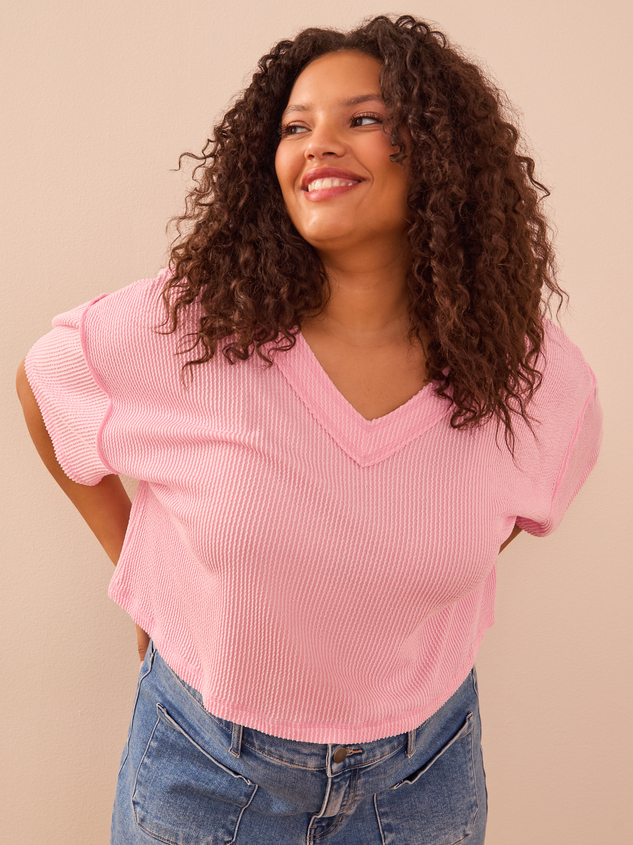 Cropped Urban Ribbed Tee Detail 3 - ARULA
