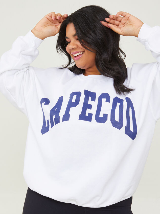 Cape Cod Sweatshirt Detail 1 - ARULA