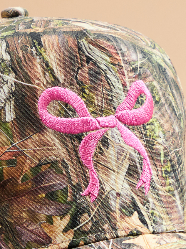 Camo Bow Trucker Hat Detail 2 - ARULA